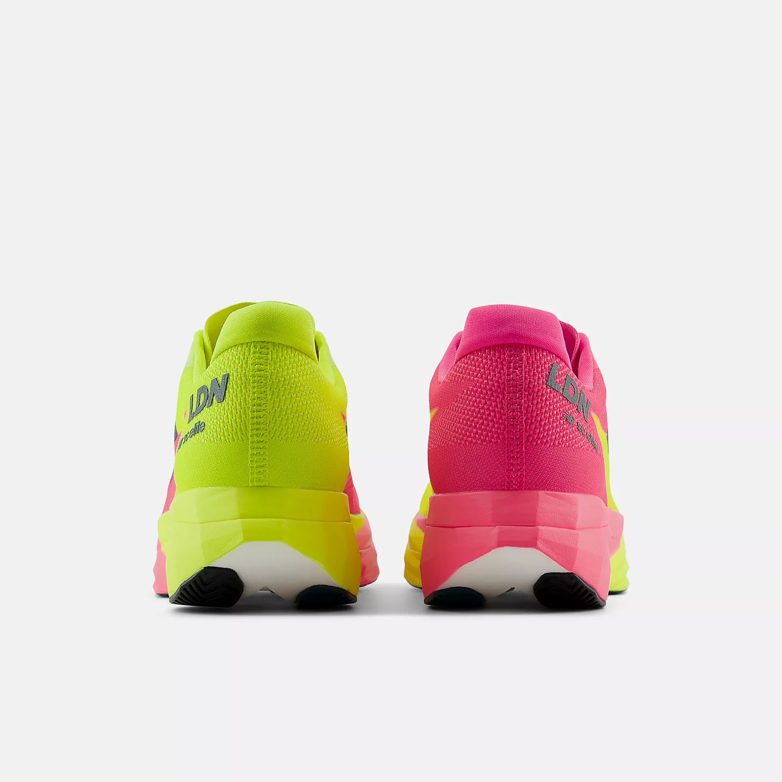New Balance FuelCell SuperComp Elite V5 - Mens