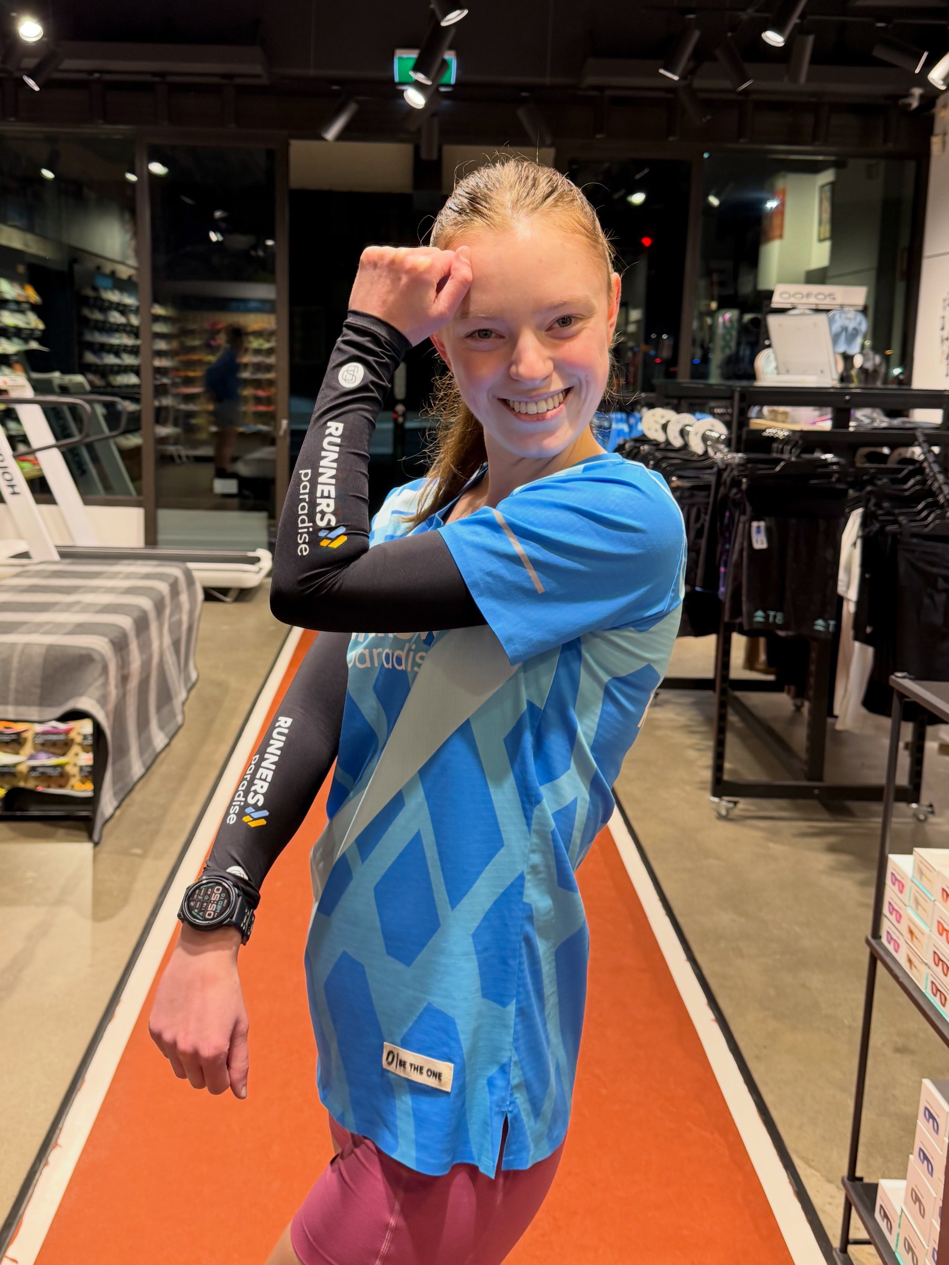 Runners Paradise Arm Sleeve (Black)