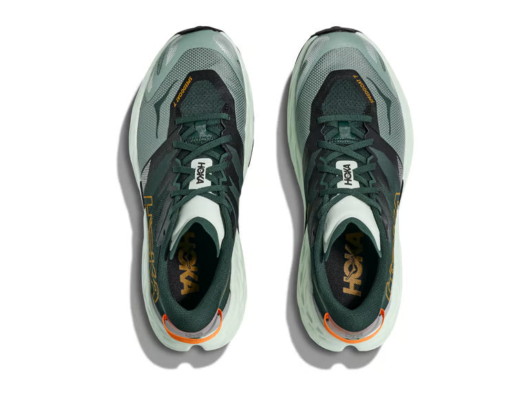 Hoka_Speedgoat_7_-_bay_leaf_sea_grass_1.avif