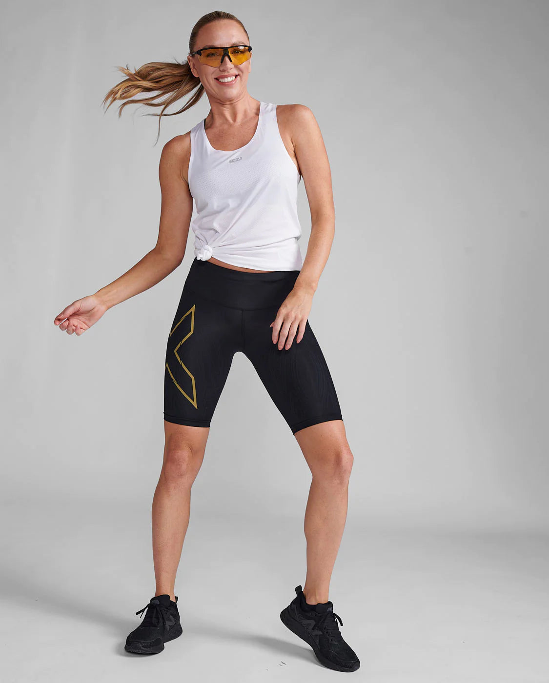 2XU Light Speed Mid-Rise Compression Shorts - Womens