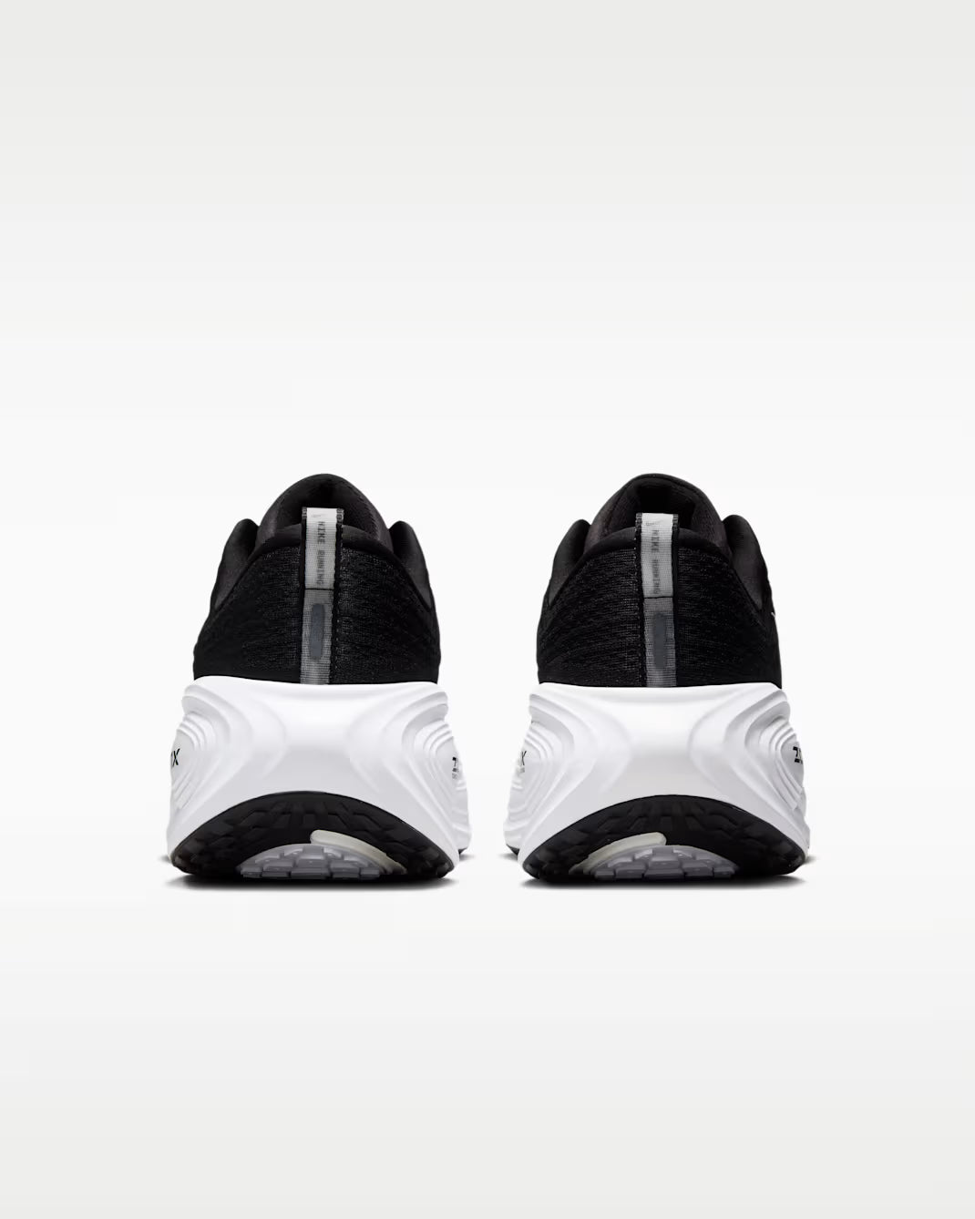 Nike Vomero Plus - Mens