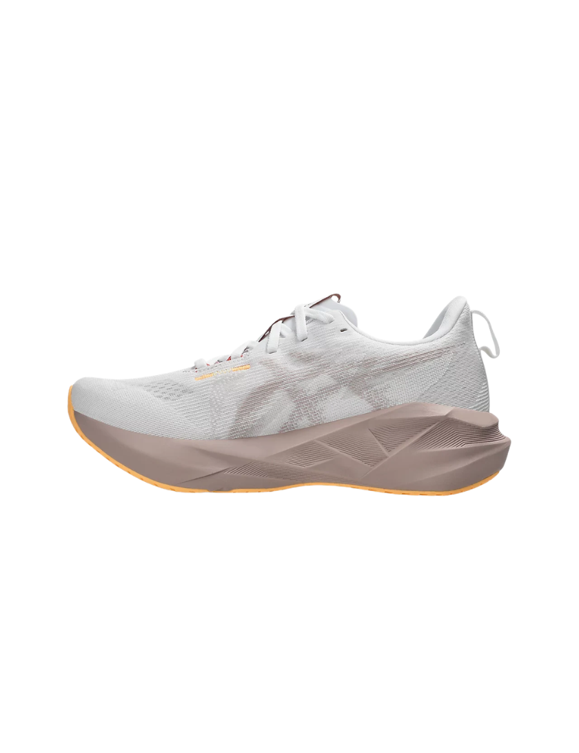 RP-Asics_Novablast_5_-_Fawn_White.png