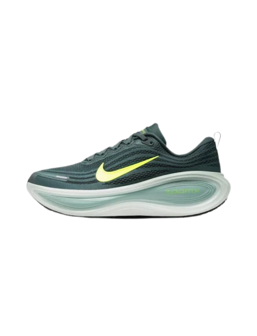 Nike Vomero Plus - Mens