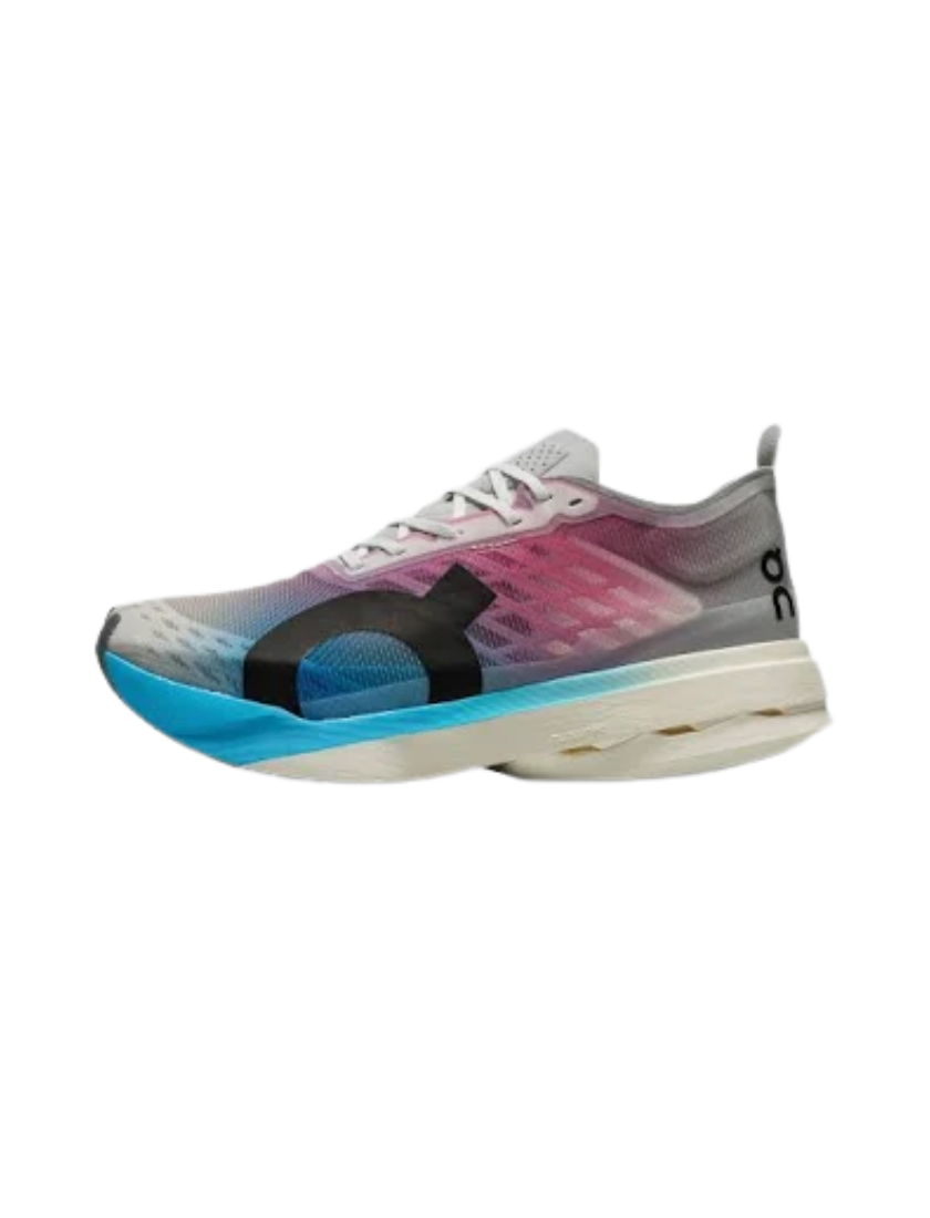 ON Cloudboom Strike - Mens