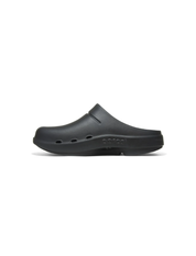 OOFOS - OOCloog closed toe (LAST PAIR)
