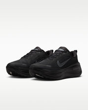 Nike Vomero Plus - Mens