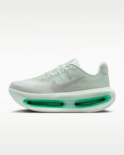 Nike Vomero Premium - Womens