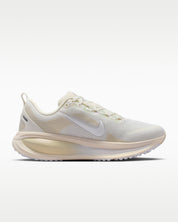 Nike Vomero 18 (Essential)- Womens