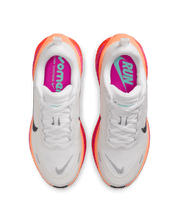 Nike Vomero Plus - Womens