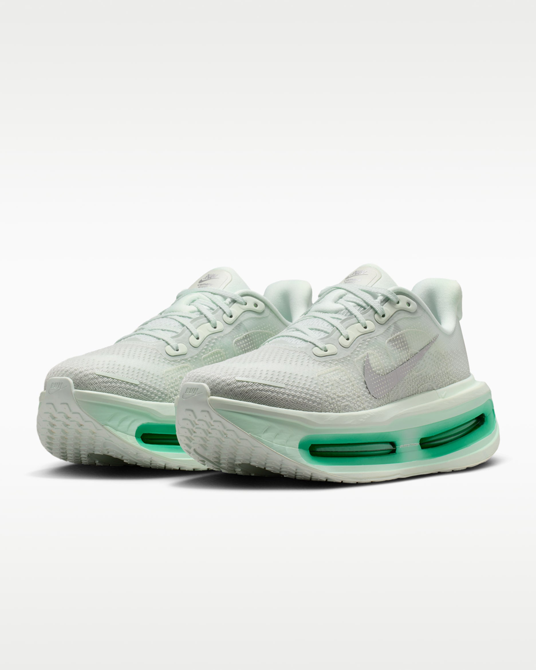 Nike Vomero Premium - Womens