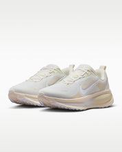Nike Vomero 18 (Essential)- Womens